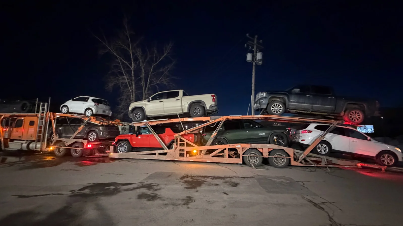 Vehicle being transported from Brampton to Quebec City via Highway 401 and Autoroute 20