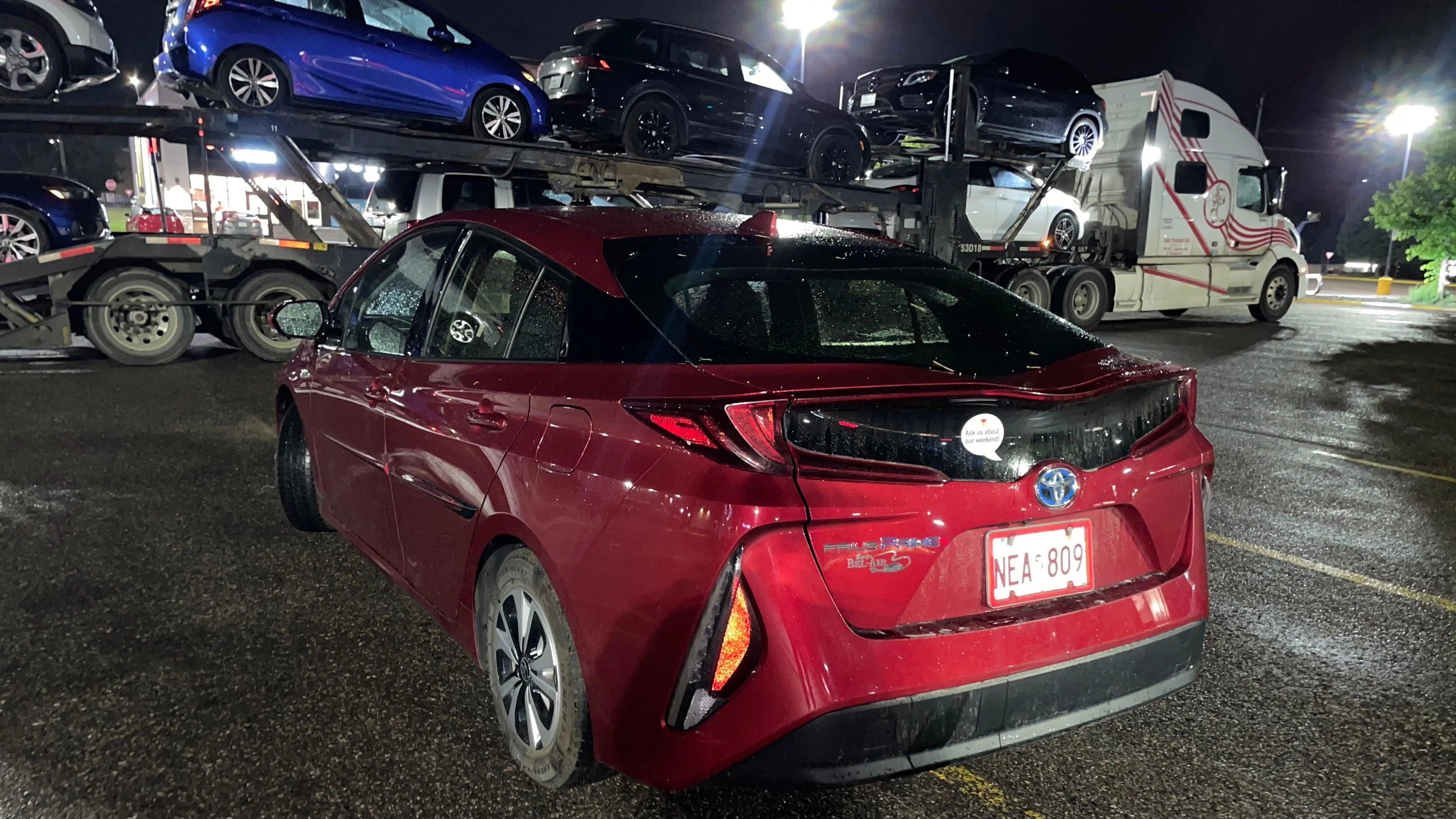 Auto transport trailer crossing through Ontario highways