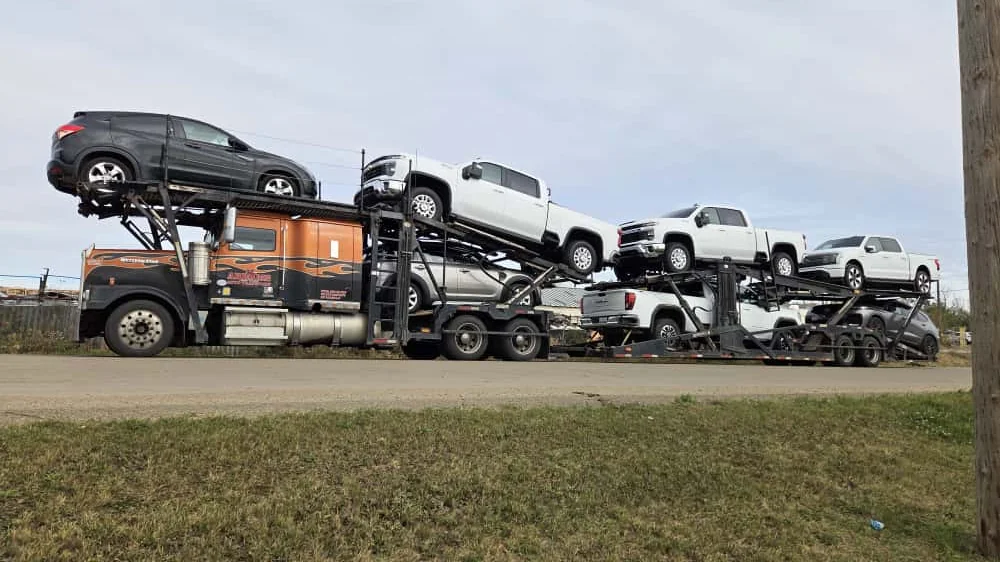 Vehicle being transported from Markham to Hamilton