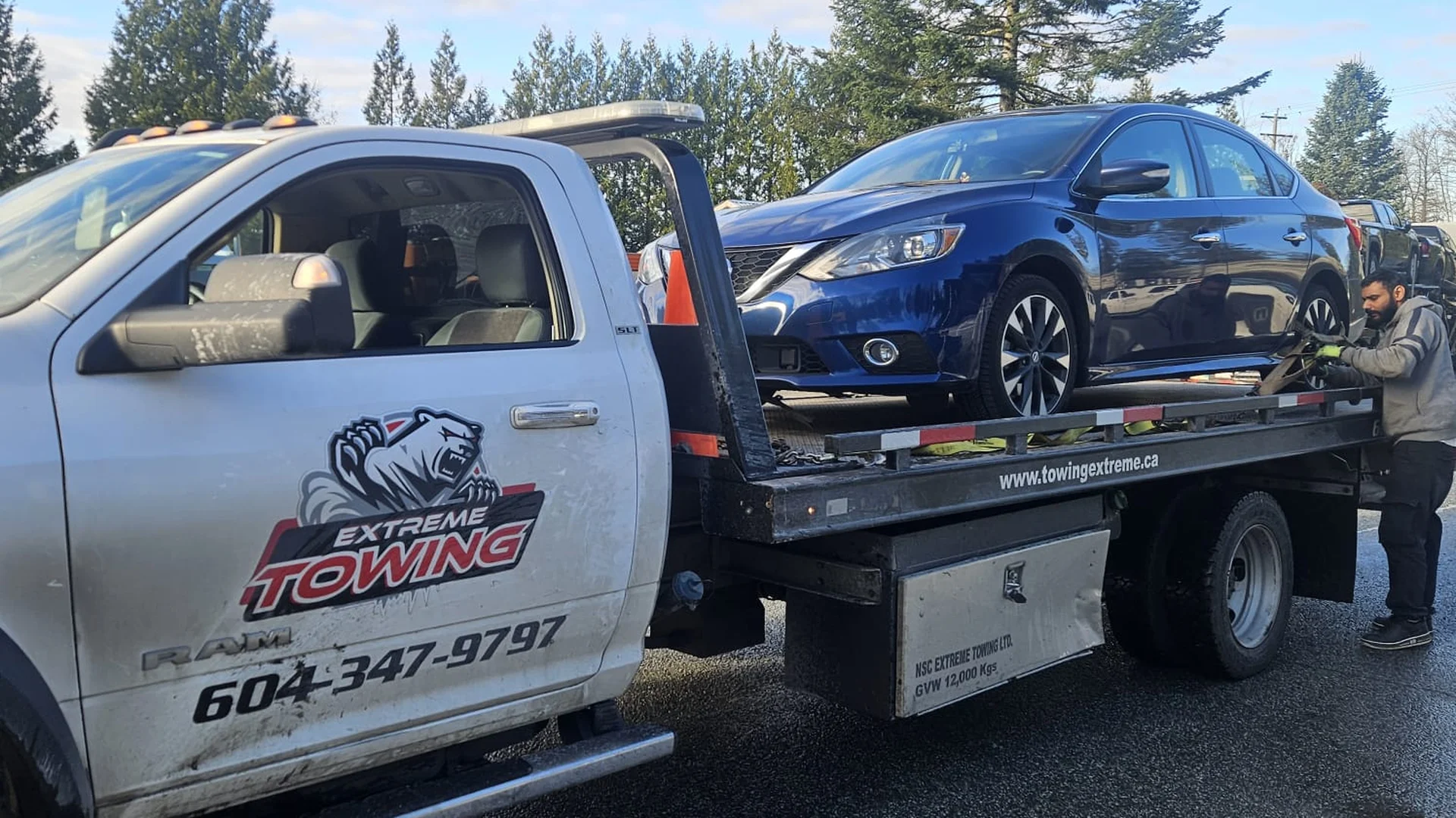 Vehicle being transported from Mississauga to Toronto